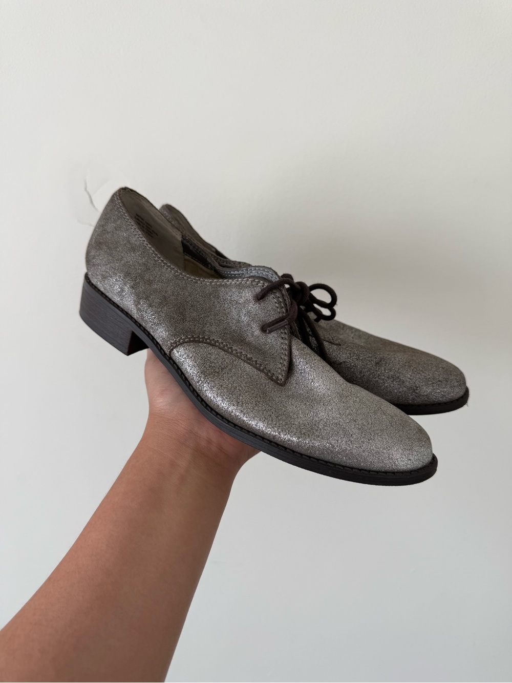 EUC Seychelles metallic Oxford loafers